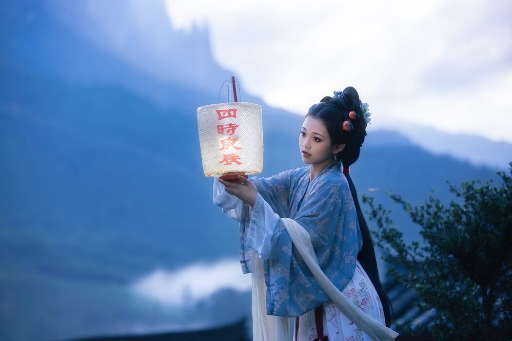 YiTuYu艺图语 Vol.5728 Jin Zou Ba