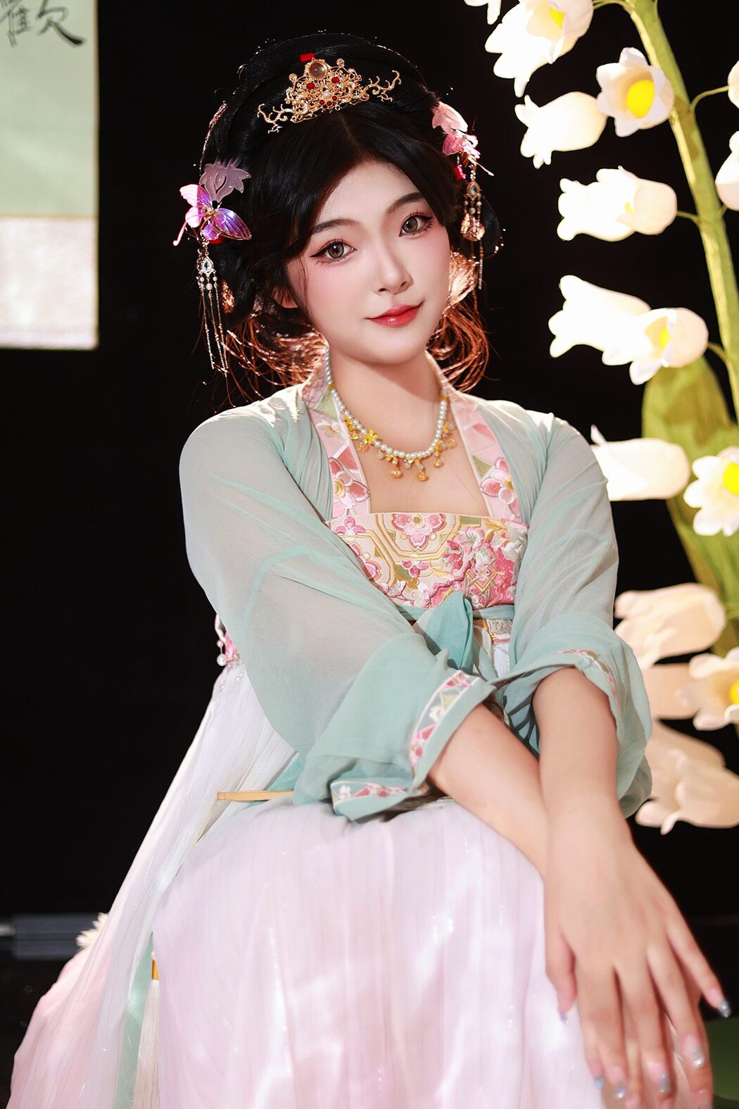 YiTuYu艺图语 Vol.5773 KaiLin Jiang Cover Photo
