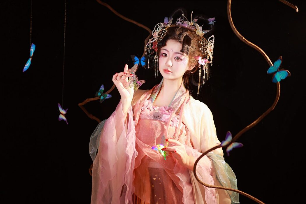 YiTuYu艺图语 Vol.5823 Bu Ke Ai De He He Miao