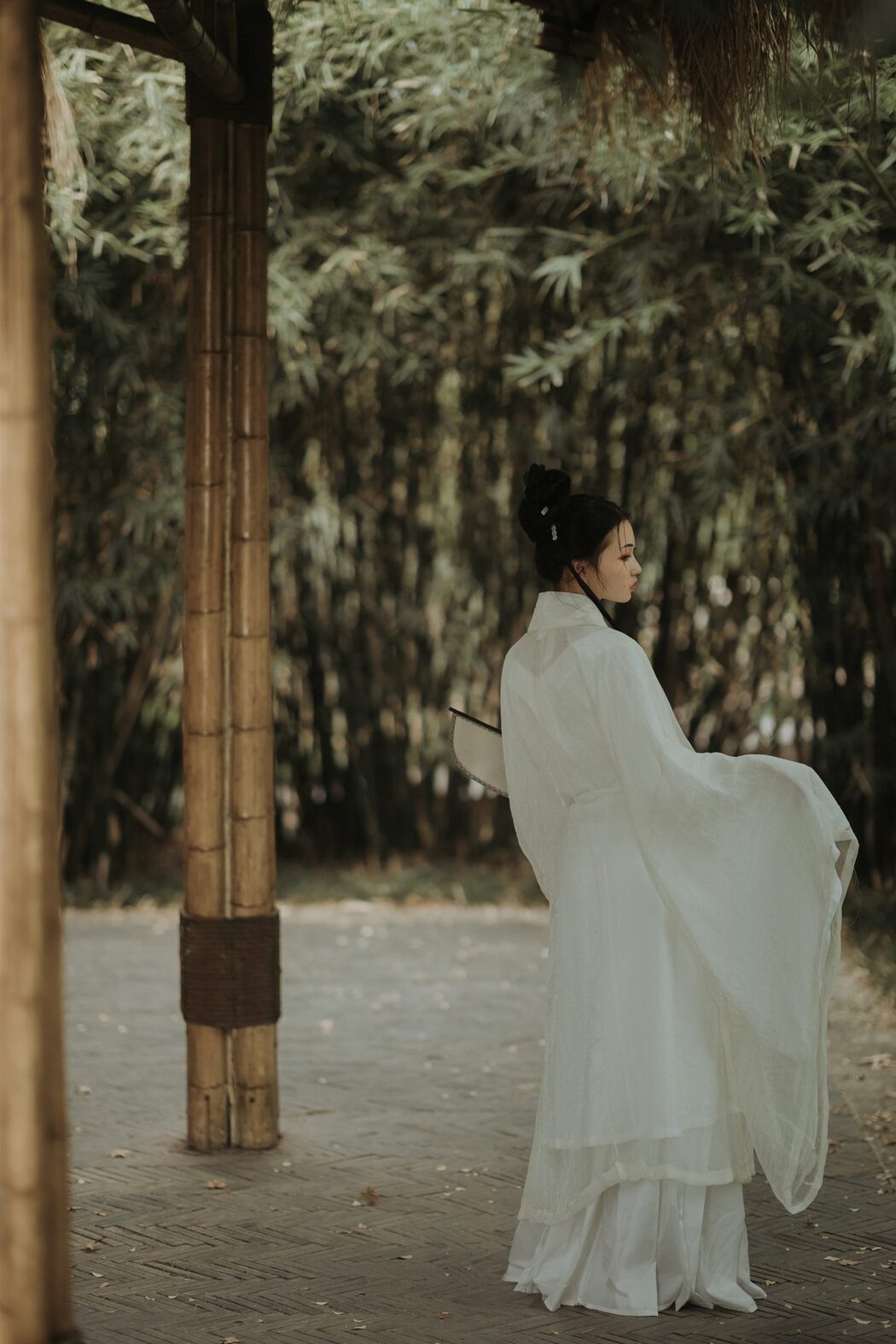 YiTuYu艺图语 Vol.5835 Qing Xi Xi Xi LLL