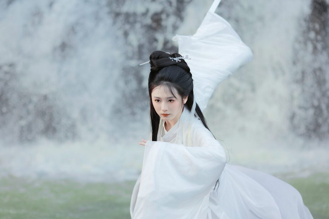 YiTuYu艺图语 Vol.5754 Shu Pian Yoyi