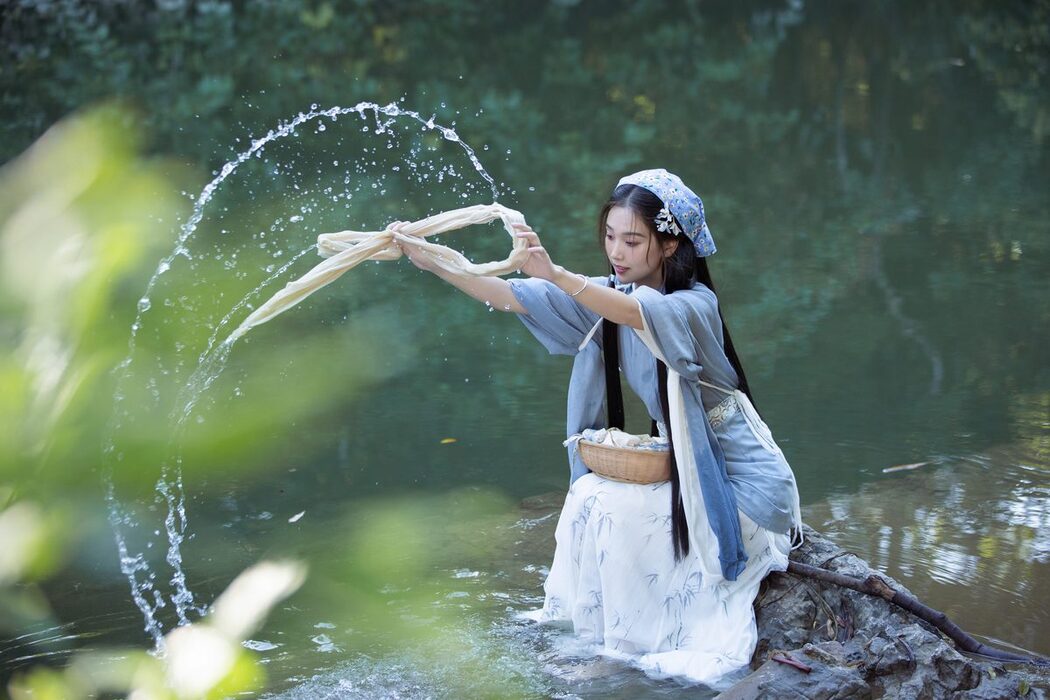 YiTuYu艺图语 Vol.5797 Zhi Zhi Qi