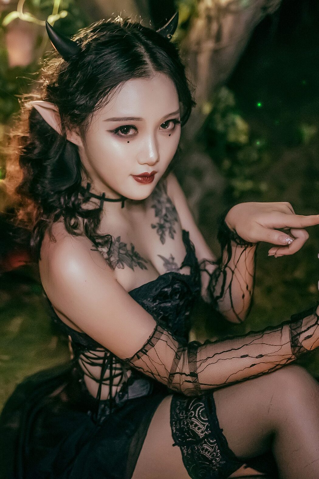YiTuYu艺图语 Vol.5853 Ge Ge Cover Photo
