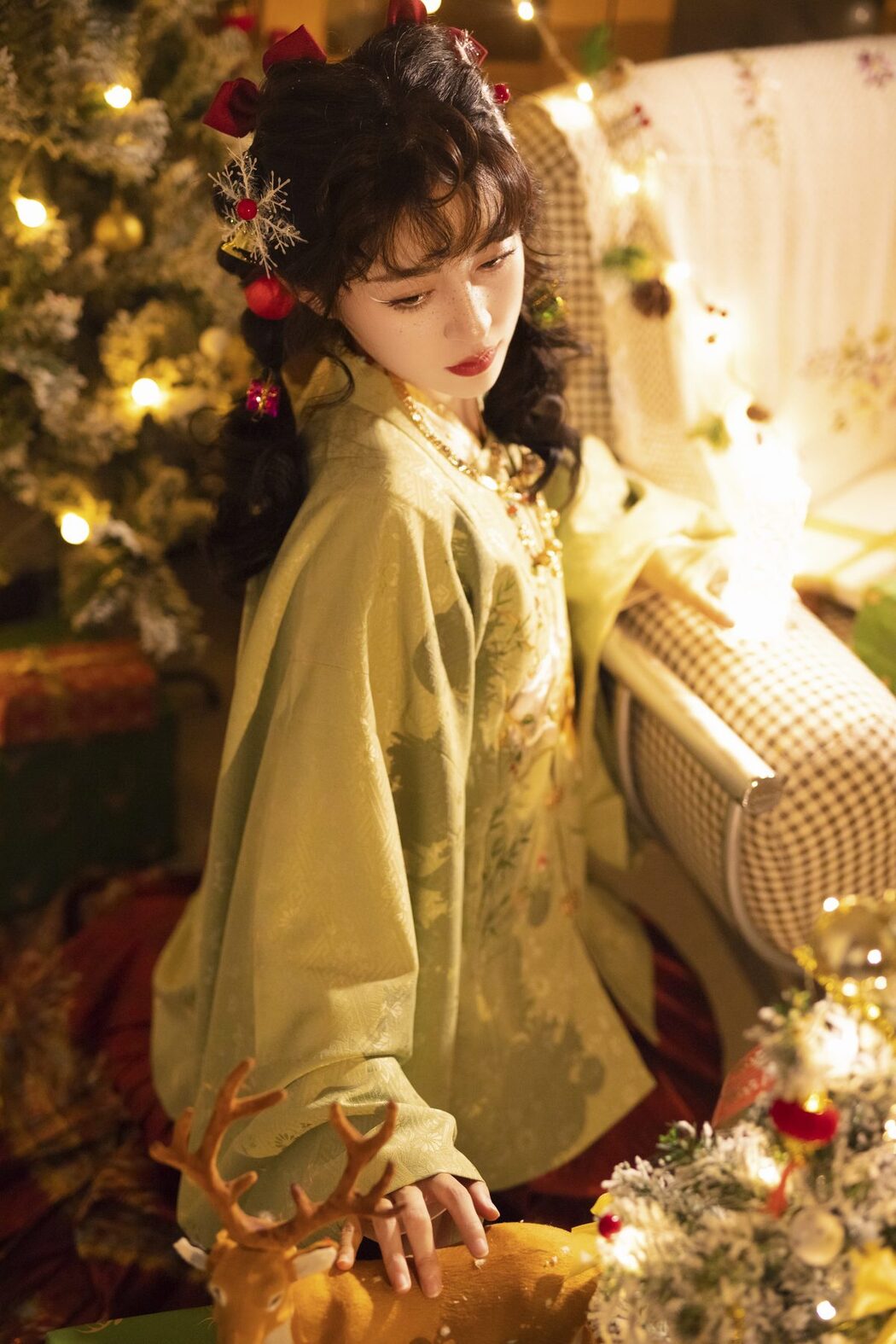YiTuYu艺图语 Vol.5736 Yi Xuan