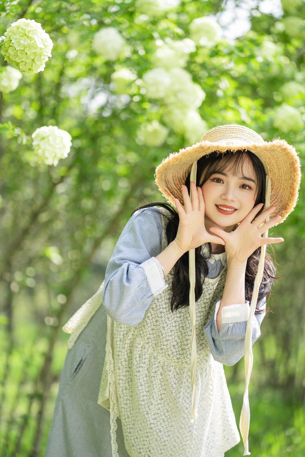 YiTuYu艺图语 Vol.5868 Xiao Ou O