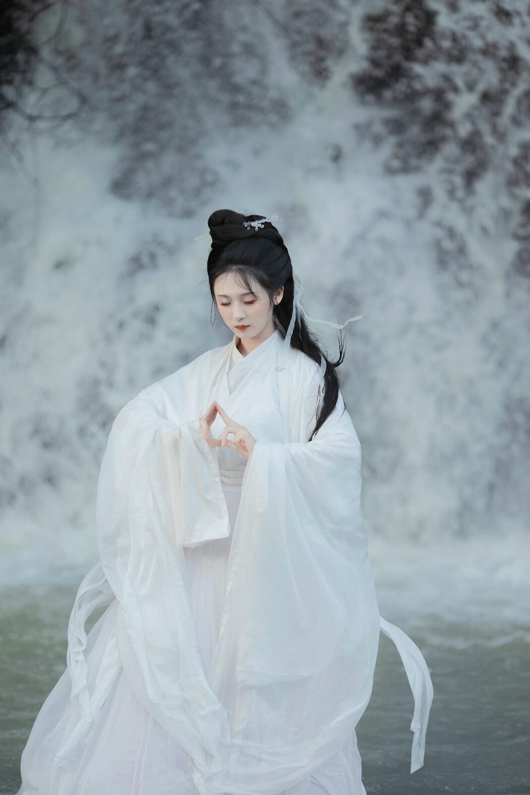 YiTuYu艺图语 Vol.5754 Shu Pian Yoyi