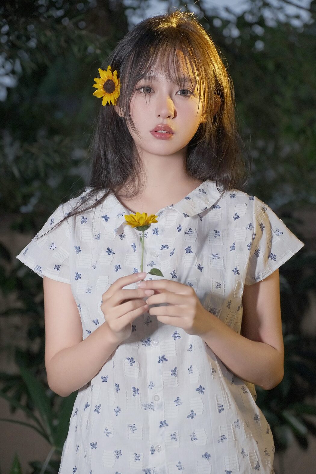 YiTuYu艺图语 Vol.5718 Yi Tiao Lan Chong Cover Photo