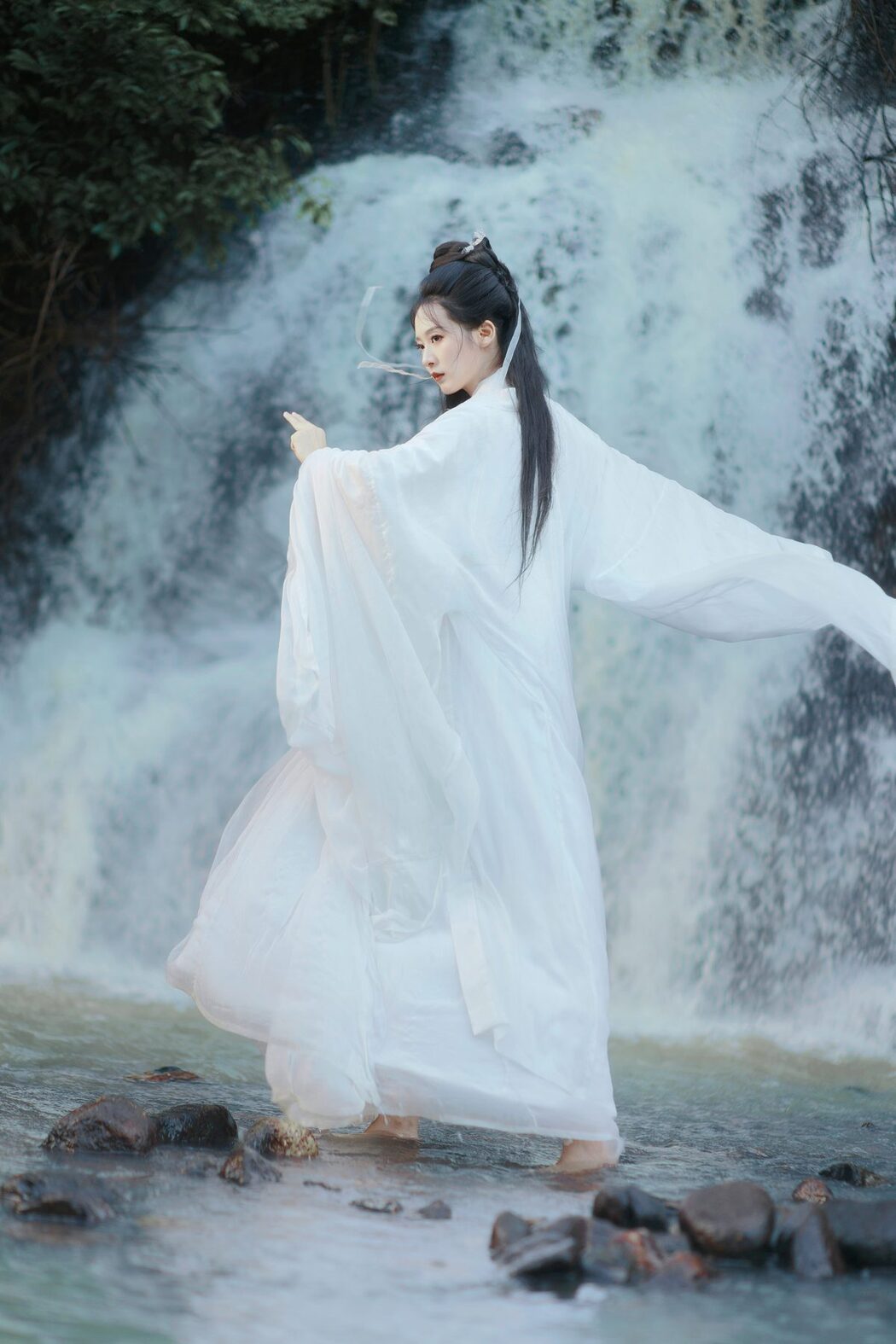 YiTuYu艺图语 Vol.5754 Shu Pian Yoyi