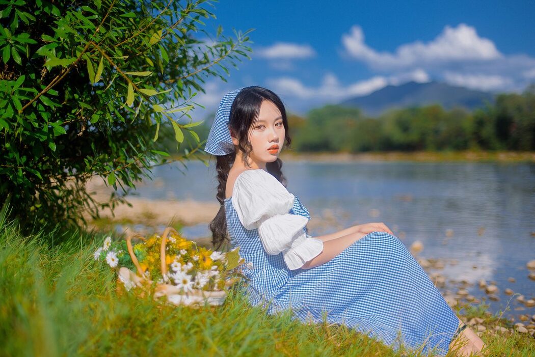 YiTuYu艺图语 Vol.5852 Mi Ci Quan Guo Hou Yuan Tuan Tuan Zhang