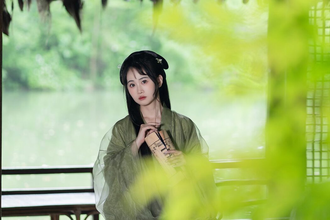 YiTuYu艺图语 Vol.5784 Jiao Yi Zhi Sui Sui