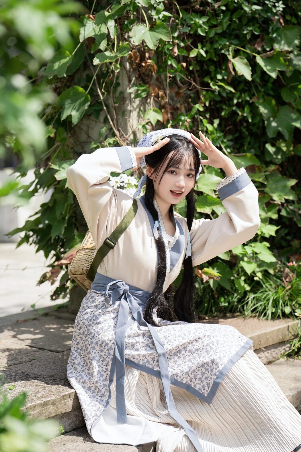 YiTuYu艺图语 Vol.5855 Xiao Ou O