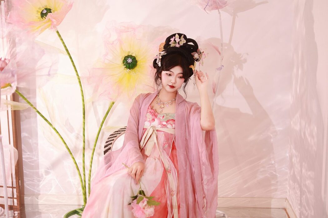 YiTuYu艺图语 Vol.5858 KaiLin Jiang