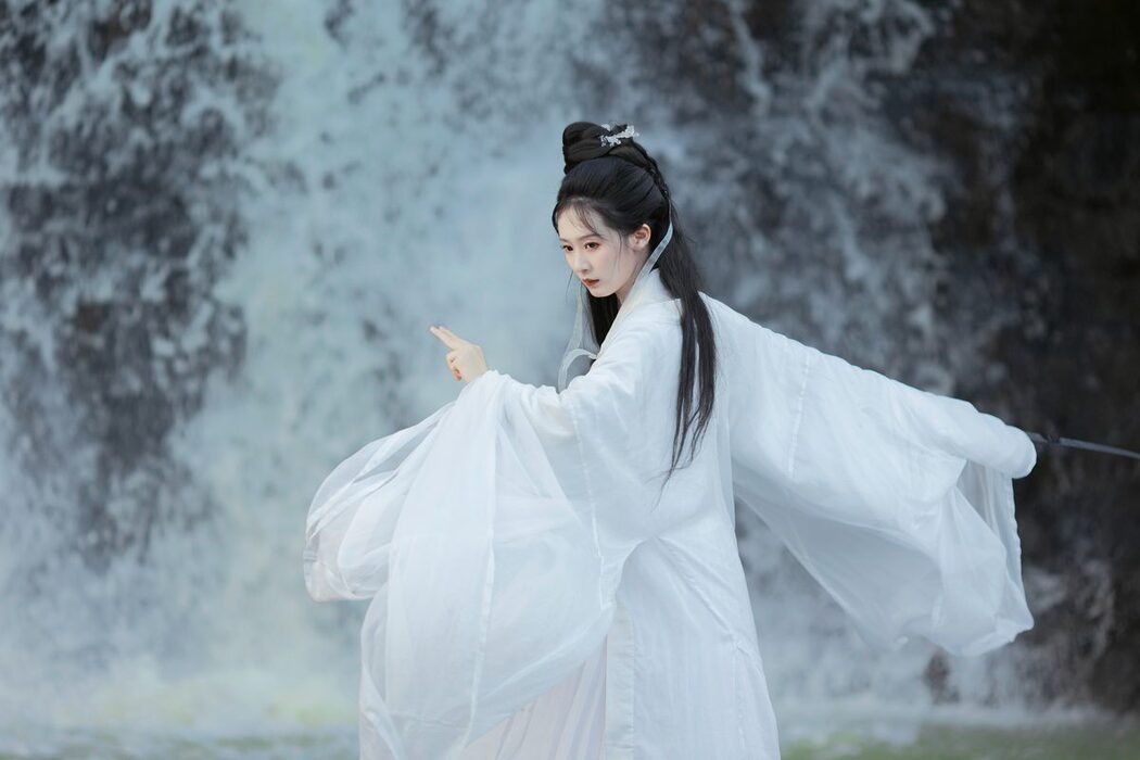 YiTuYu艺图语 Vol.5754 Shu Pian Yoyi