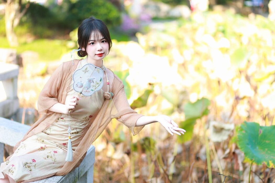 YiTuYu艺图语 Vol.5884 Mu Yan Se Cc