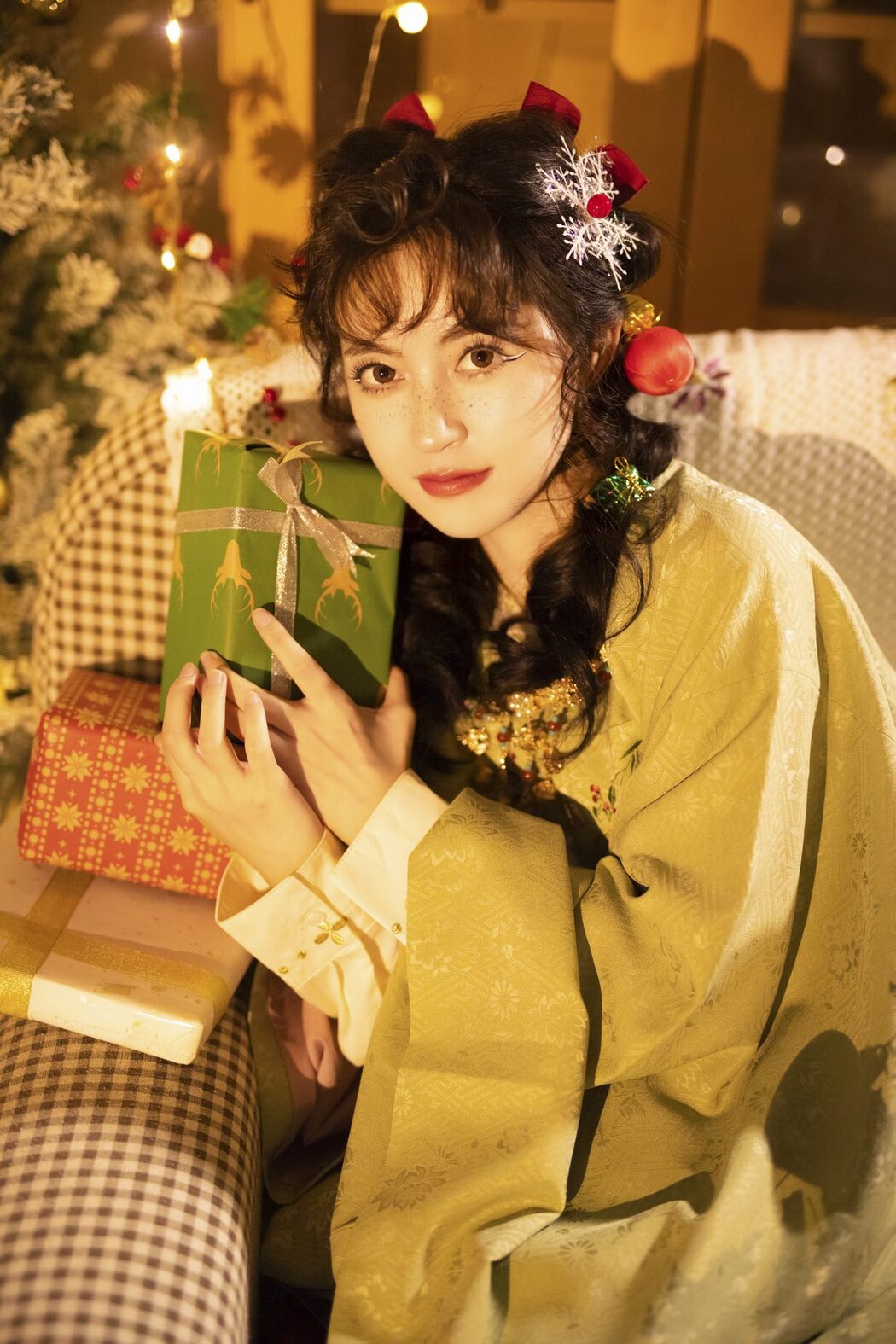 YiTuYu艺图语 Vol.5736 Yi Xuan