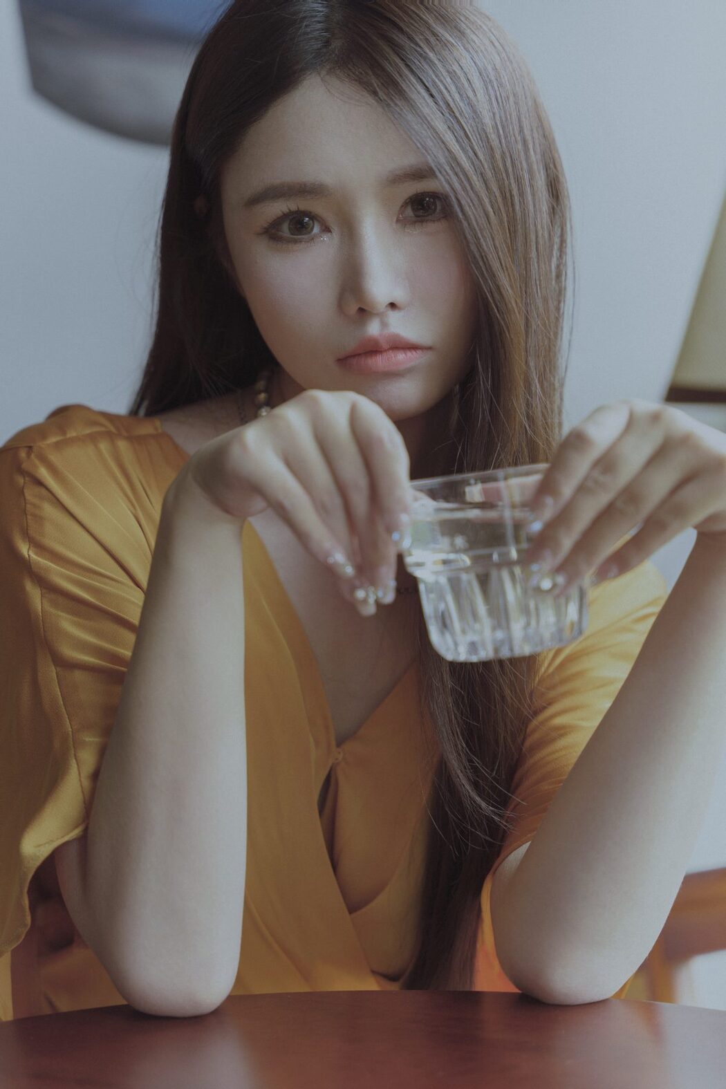 YiTuYu艺图语 Vol.5834 Han Han