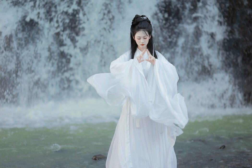 YiTuYu艺图语 Vol.5754 Shu Pian Yoyi