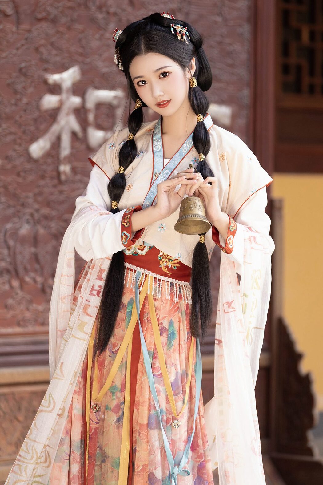 YiTuYu艺图语 Vol.5921 Lsababe Cover Photo