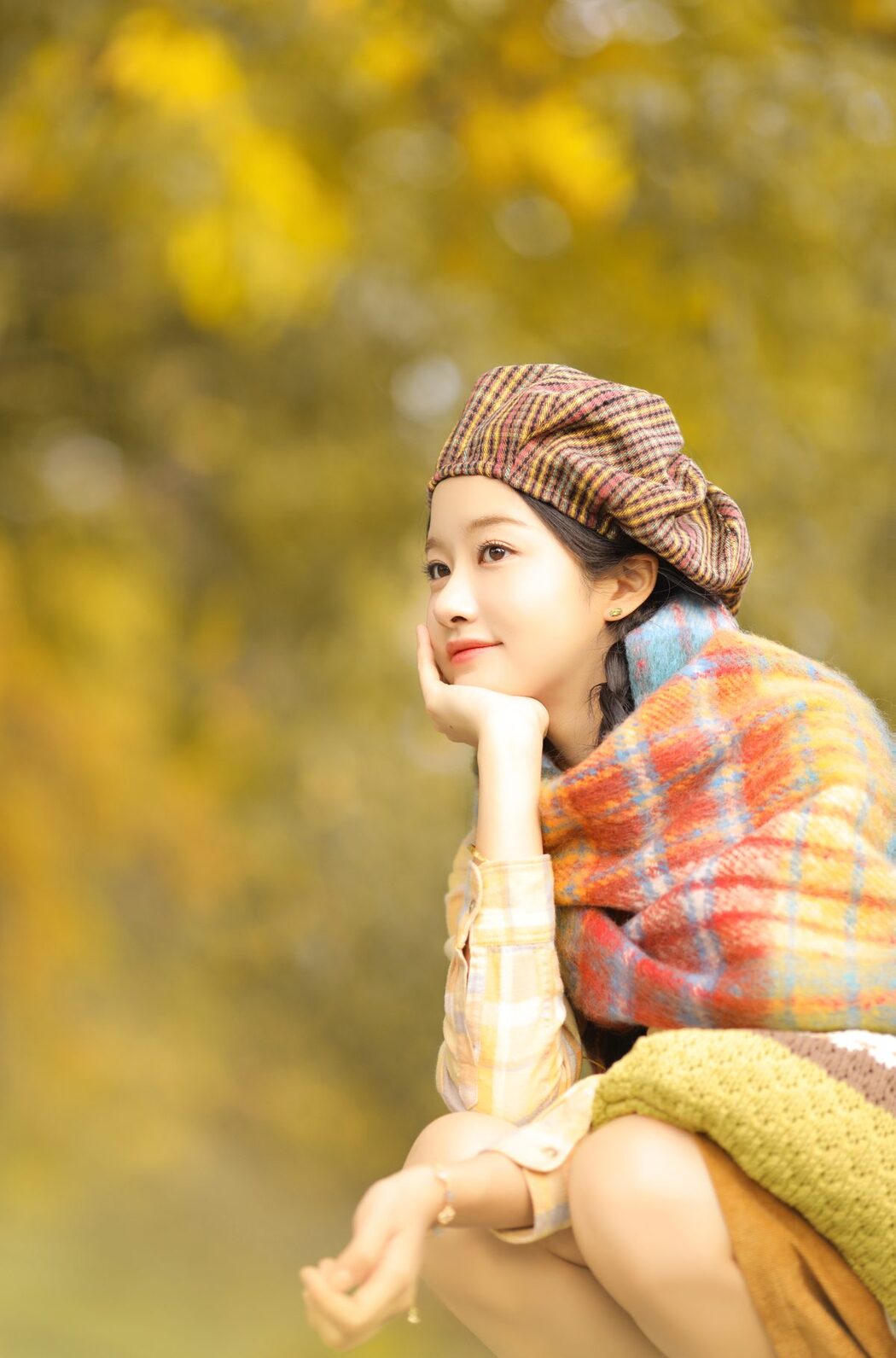 YiTuYu艺图语 Vol.5913 Lou Xin Yue Moon