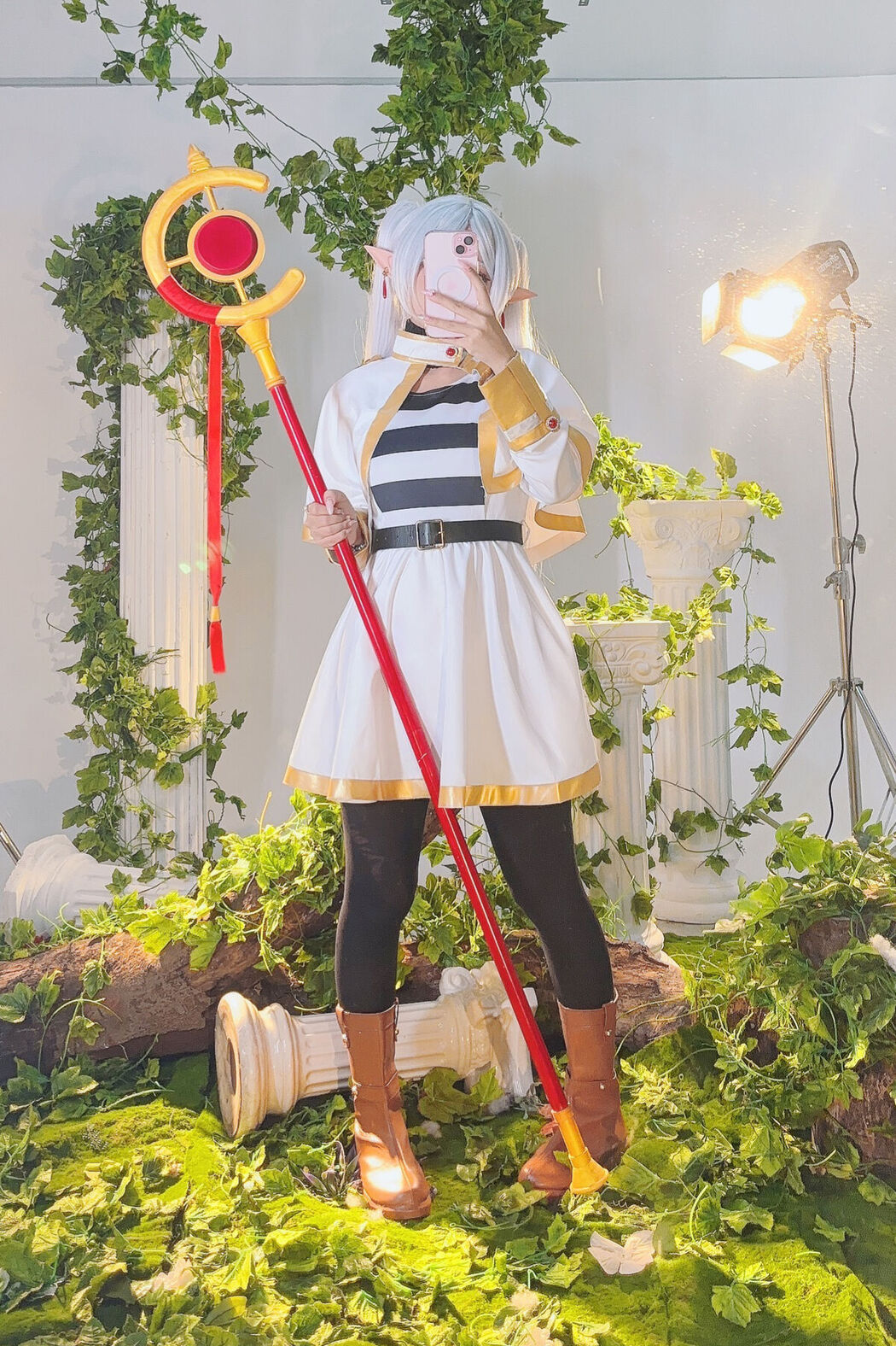 Coser@UmekoJ &#8211; 葬送的芙莉莲 Part01 (57P &#8211; 6V)