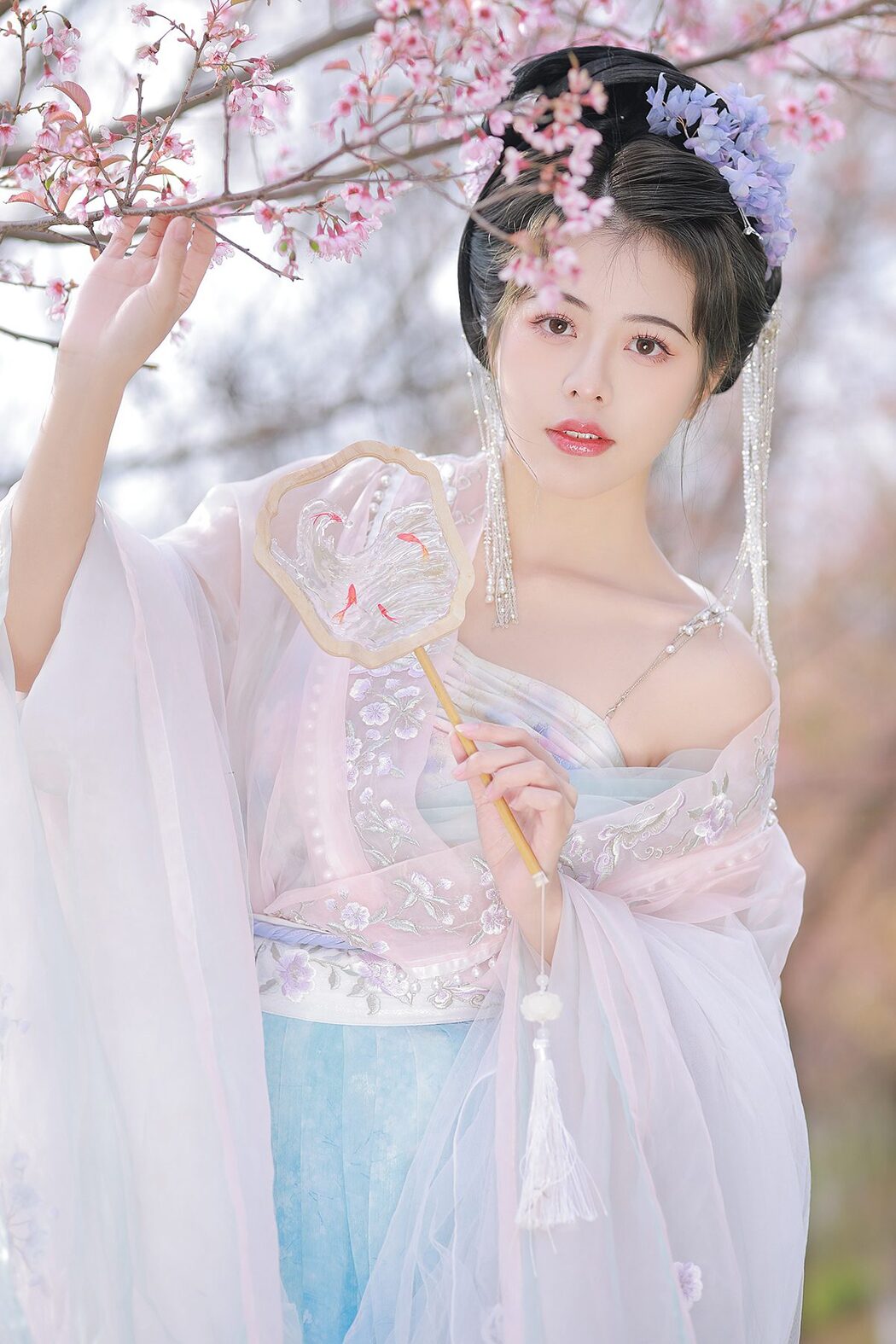YiTuYu艺图语 Vol.5908 Gua Zao Xiao Yang Cover Photo