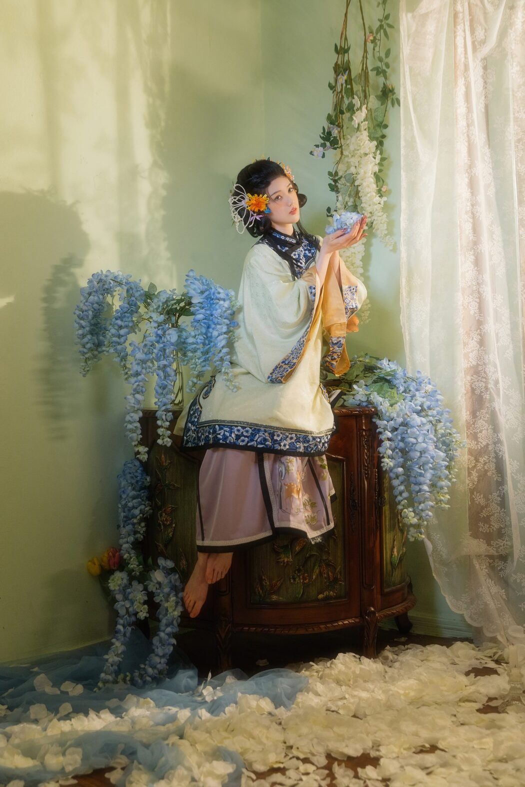 YiTuYu艺图语 Vol.5930 Yu Han
