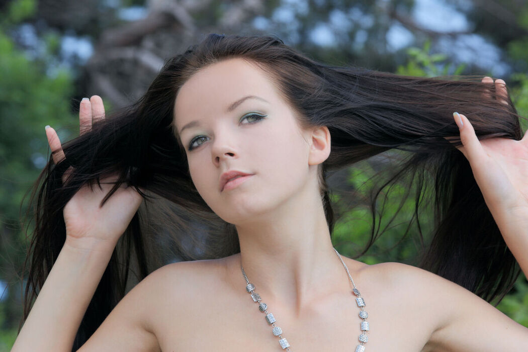 MetArt Diana H – Presenting Part1 (65P)