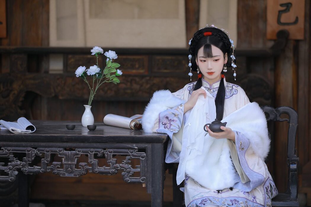 YiTuYu艺图语 Vol.5906 Zhou Zhou AY