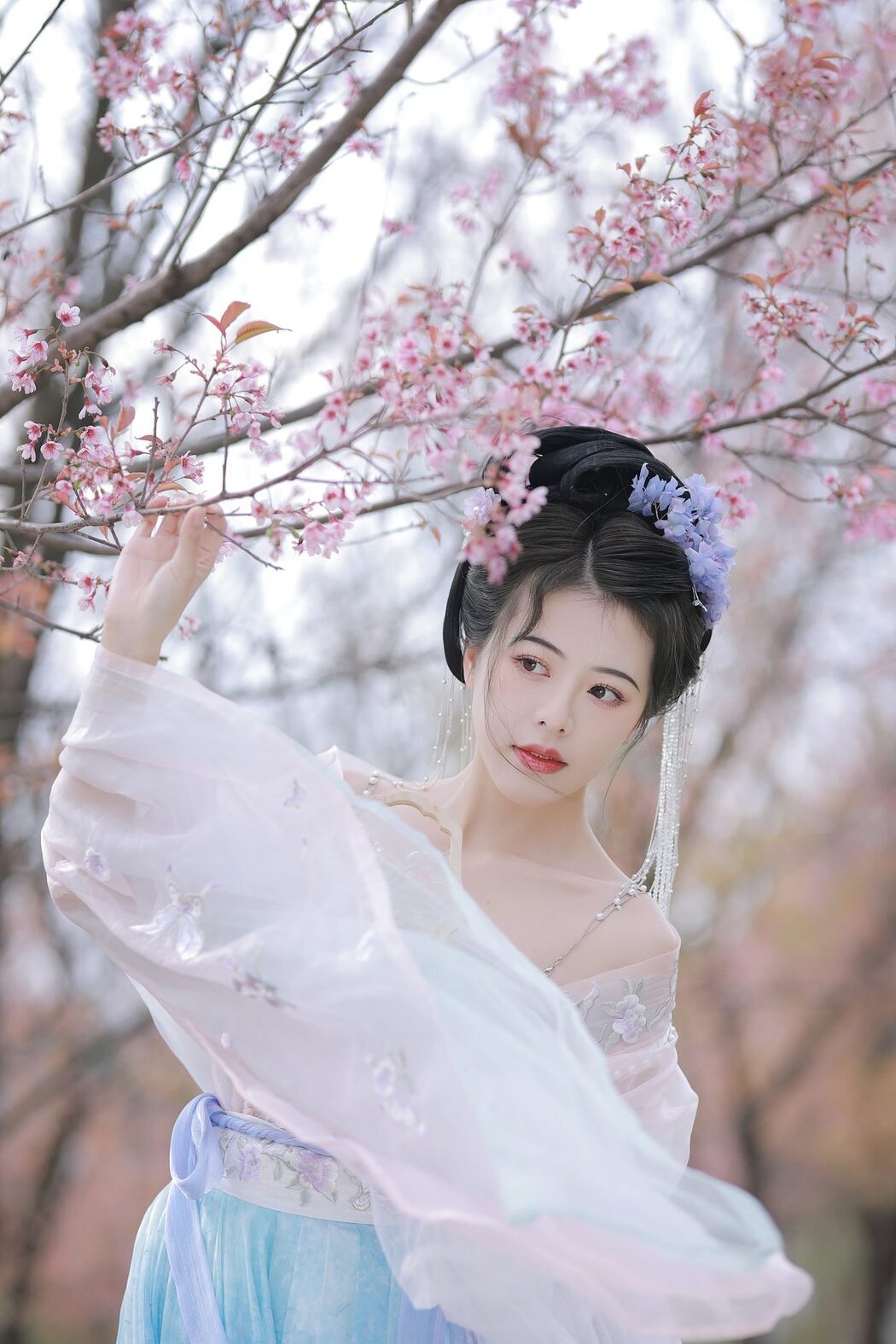 YiTuYu艺图语 Vol.5908 Gua Zao Xiao Yang