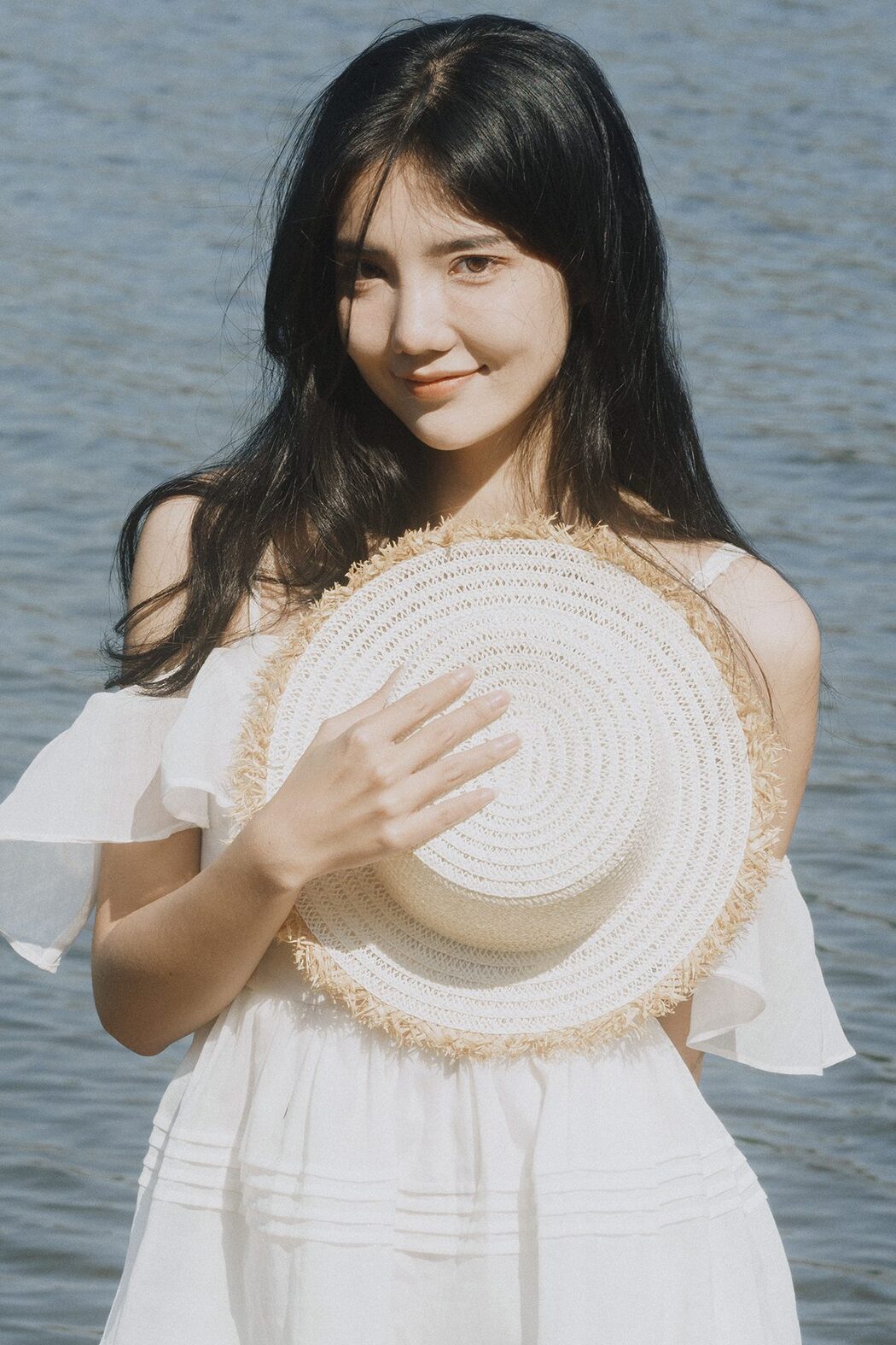 YiTuYu艺图语 Vol.5943 Yan Shi Yi Cover Photo