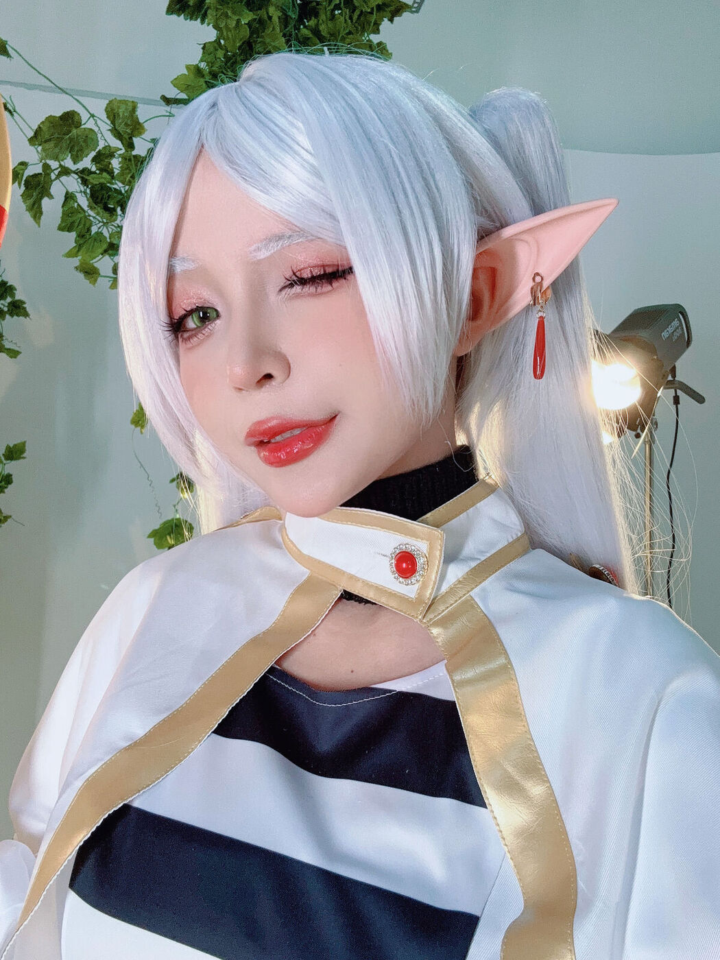 Coser@UmekoJ &#8211; 葬送的芙莉莲 Part01 (57P &#8211; 6V)