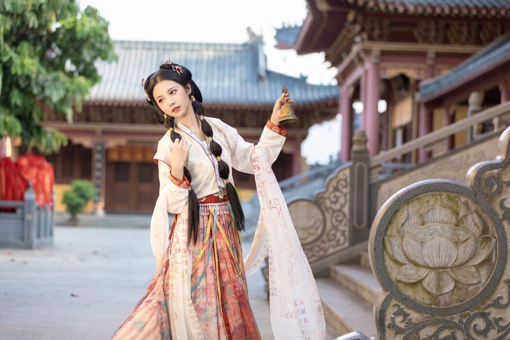 YiTuYu艺图语 Vol.5921 Lsababe