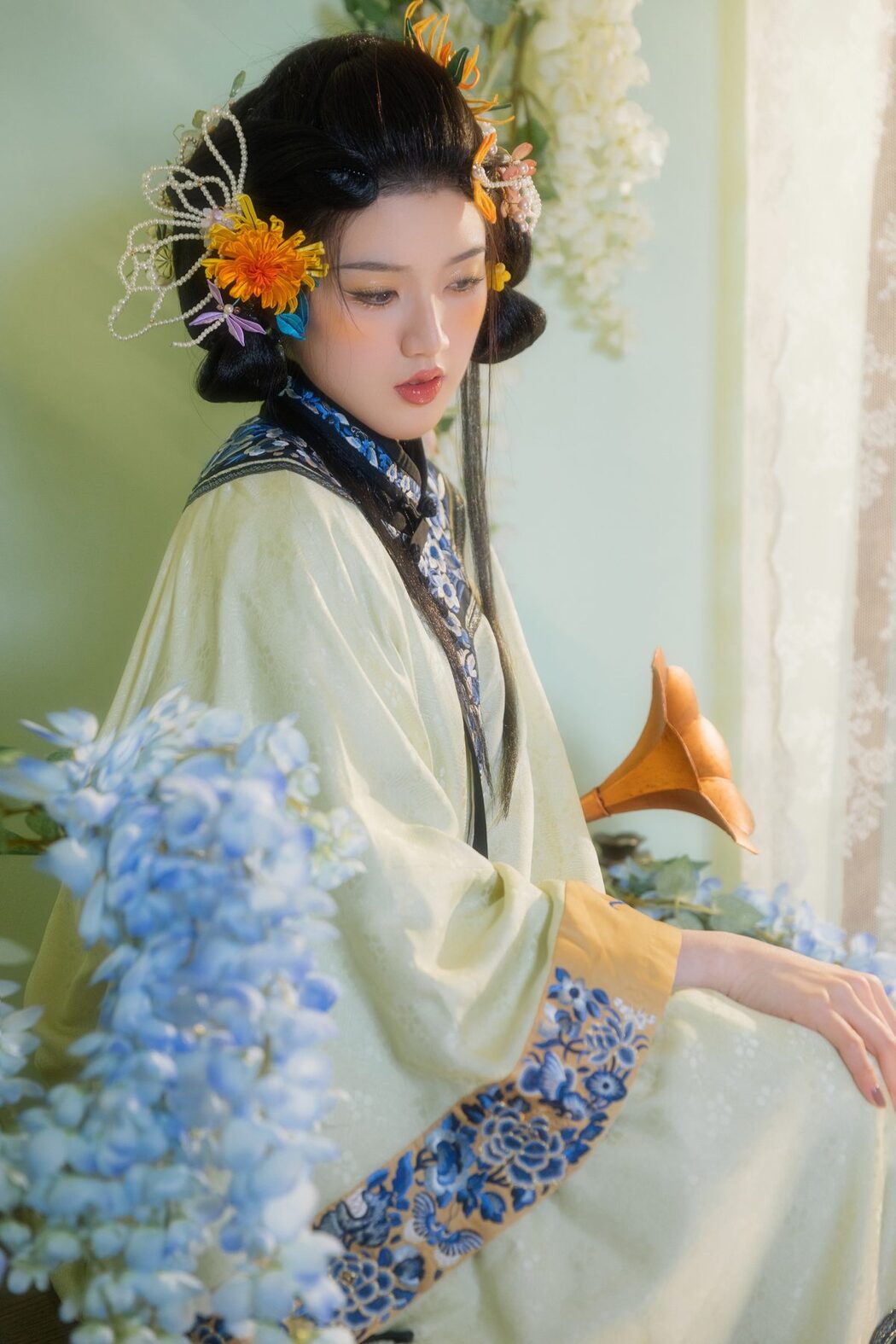 YiTuYu艺图语 Vol.5930 Yu Han