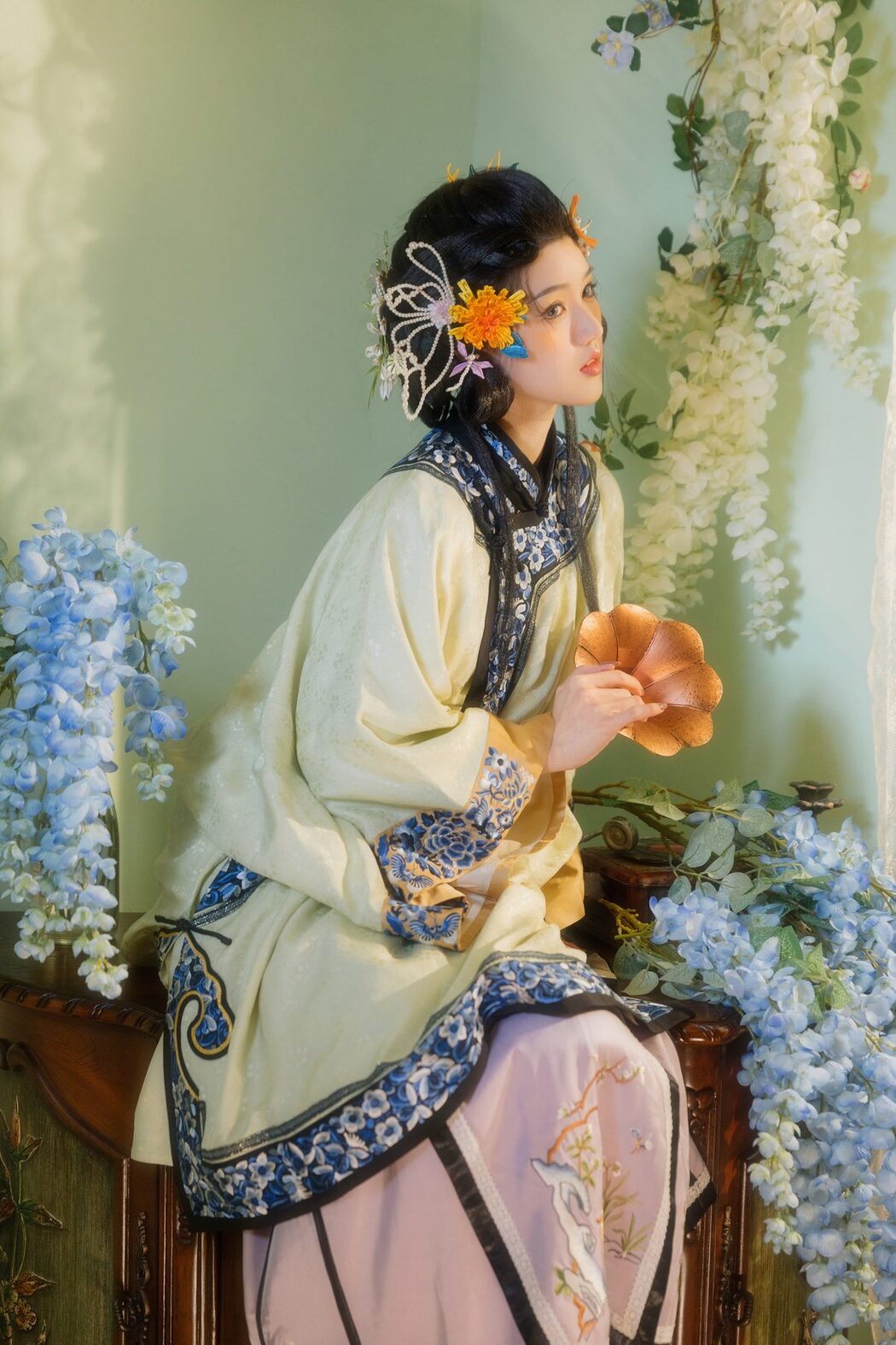 YiTuYu艺图语 Vol.5930 Yu Han