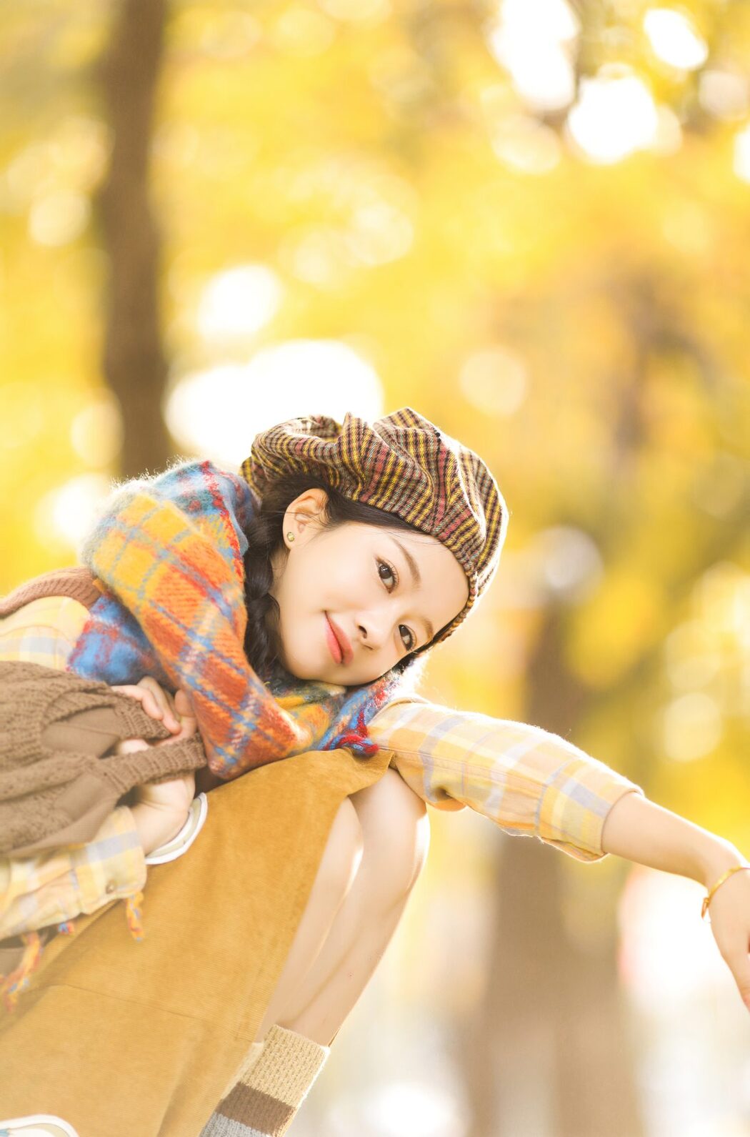 YiTuYu艺图语 Vol.5913 Lou Xin Yue Moon