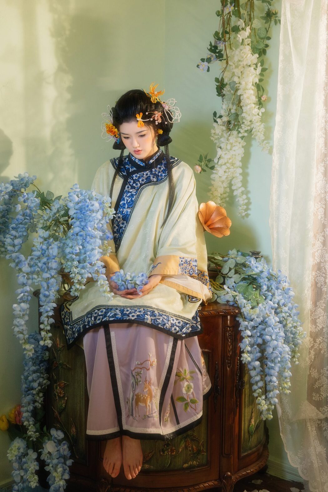 YiTuYu艺图语 Vol.5930 Yu Han