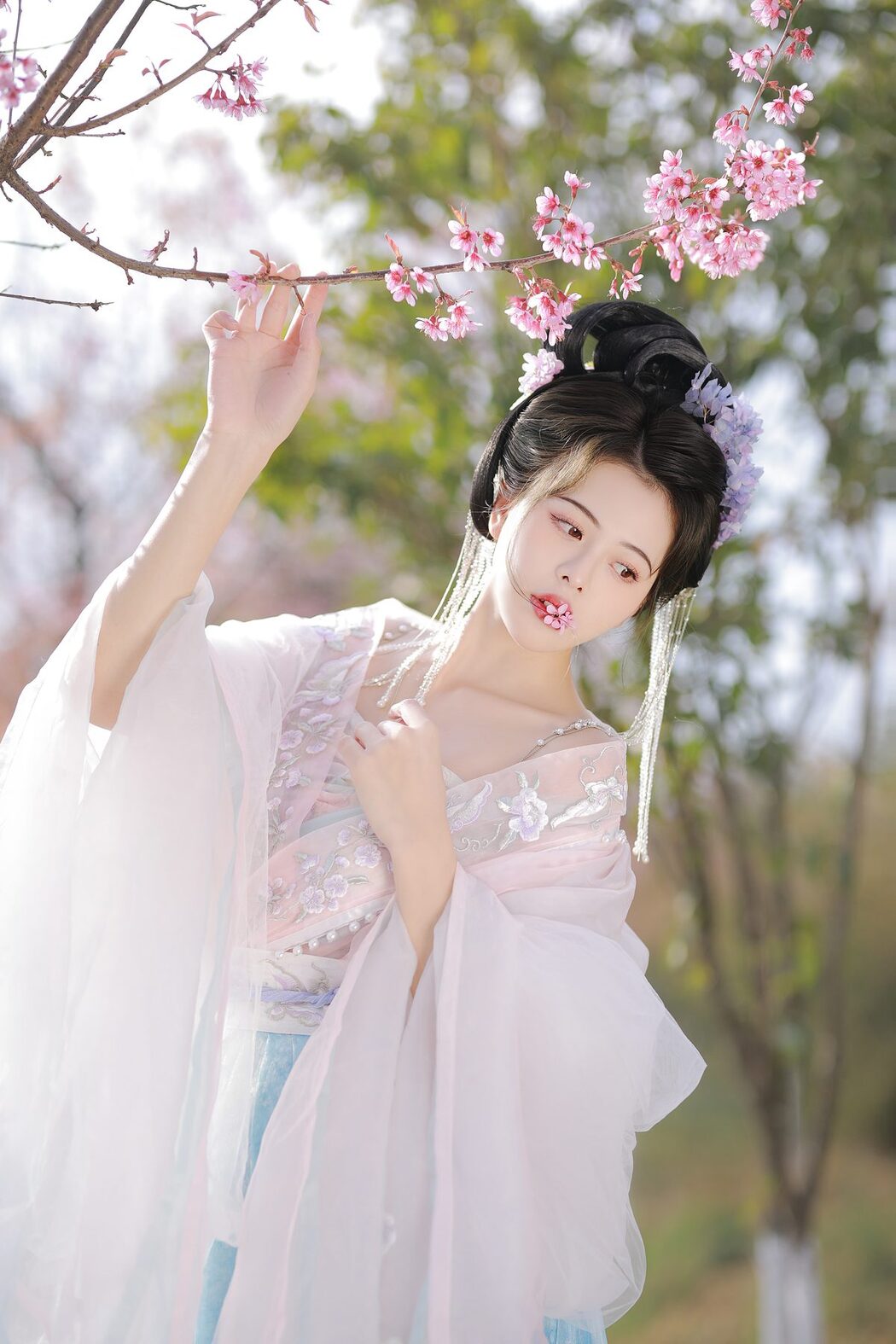 YiTuYu艺图语 Vol.5908 Gua Zao Xiao Yang