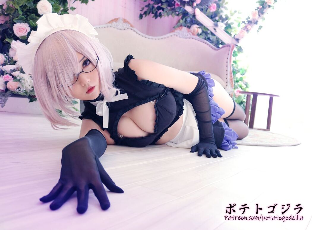 Coser@Potato Godzilla – Mashu Maid (50P)