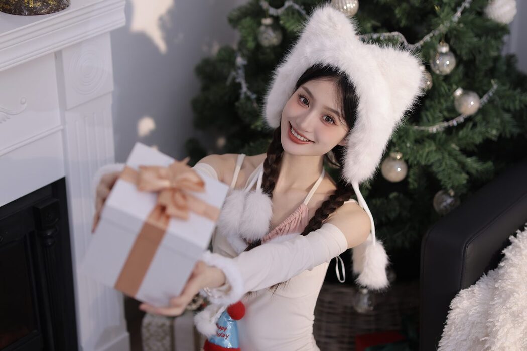 YiTuYu艺图语 Vol.5999 Xiao Duo Duo Yao Bao Fu