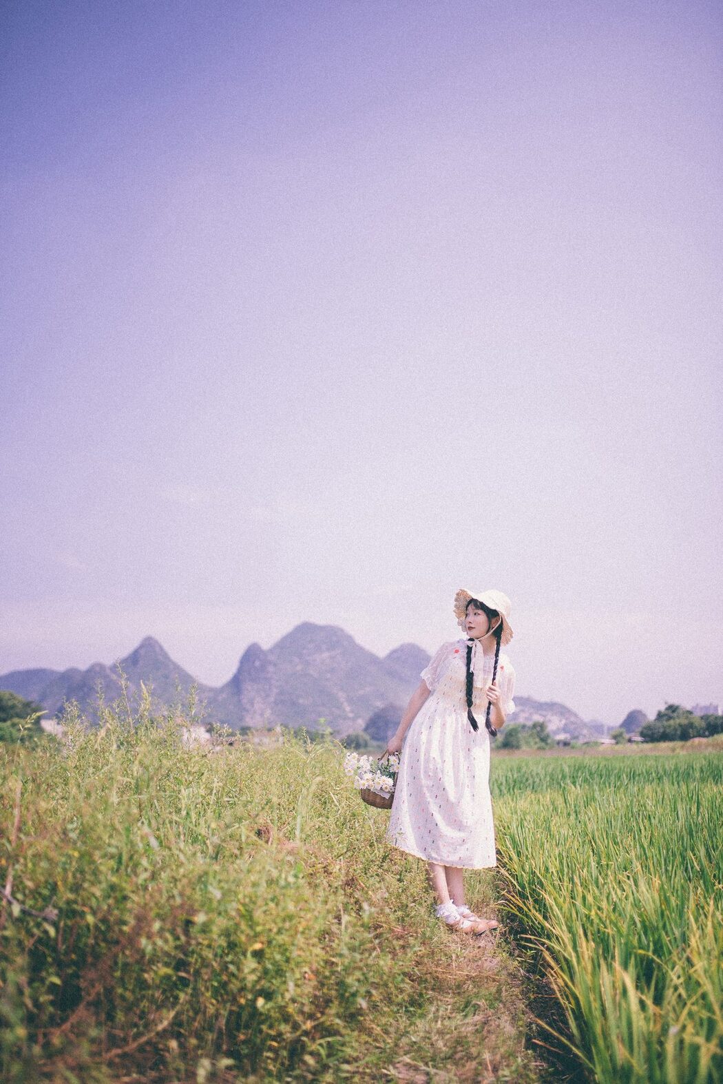YiTuYu艺图语 Vol.6070 Zhi Yi