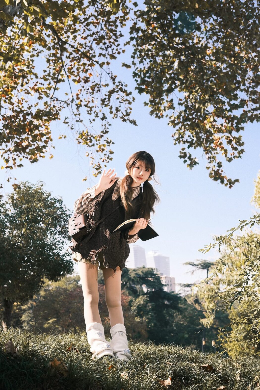 YiTuYu艺图语 Vol.6074 Yue Yue