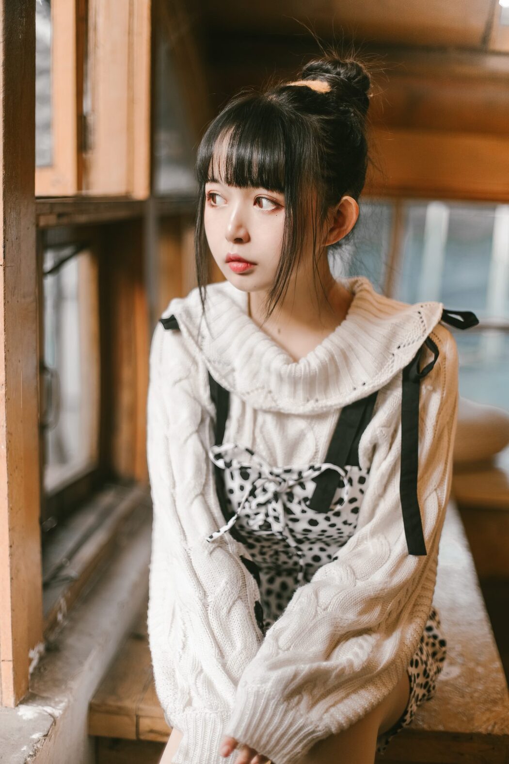 YiTuYu艺图语 Vol.5984 Hei Mao Moa OvO