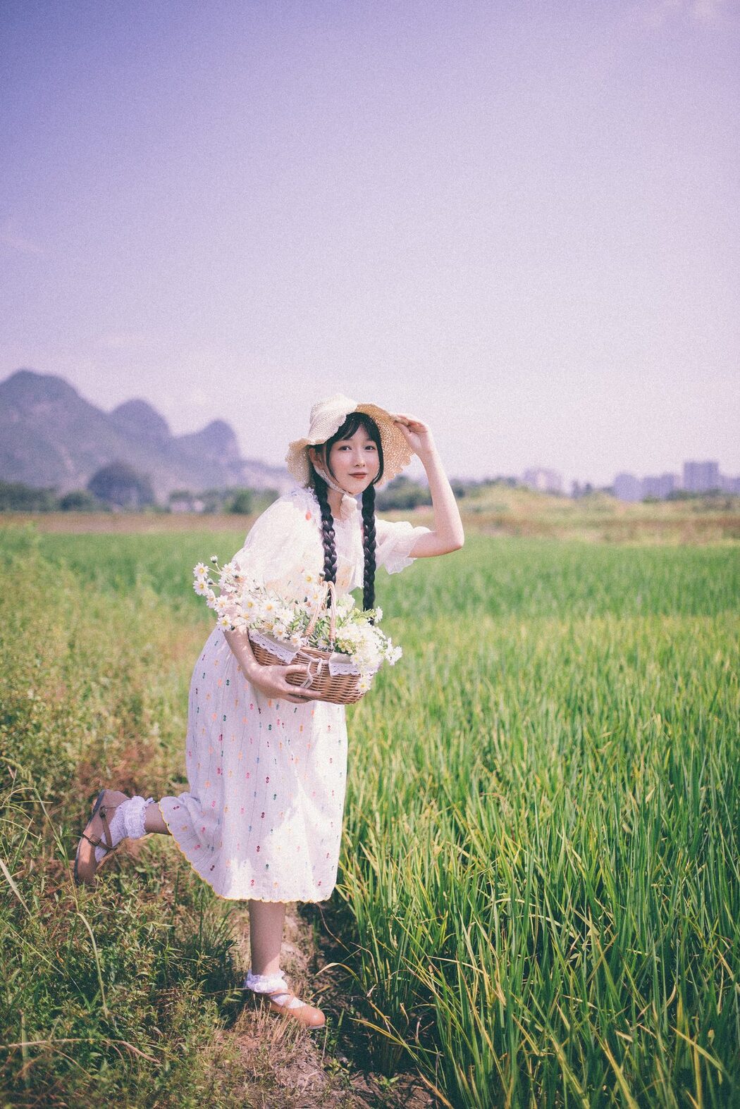 YiTuYu艺图语 Vol.6070 Zhi Yi