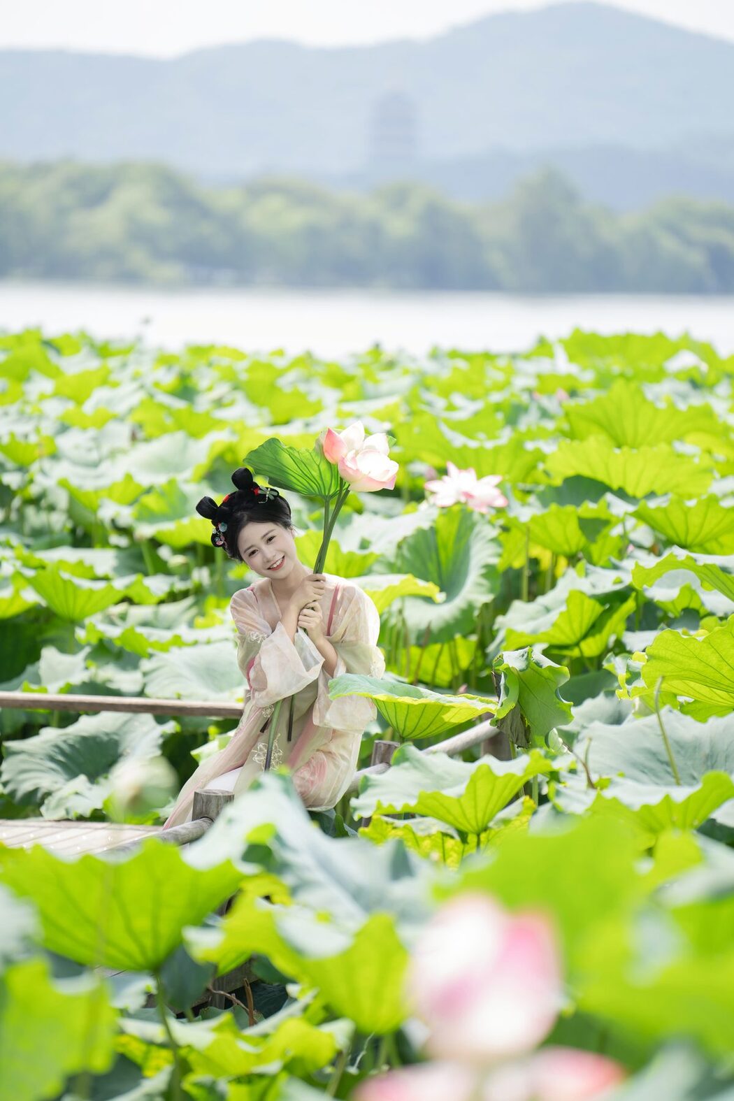 YiTuYu艺图语 Vol.6037 Cheng Zi Shu
