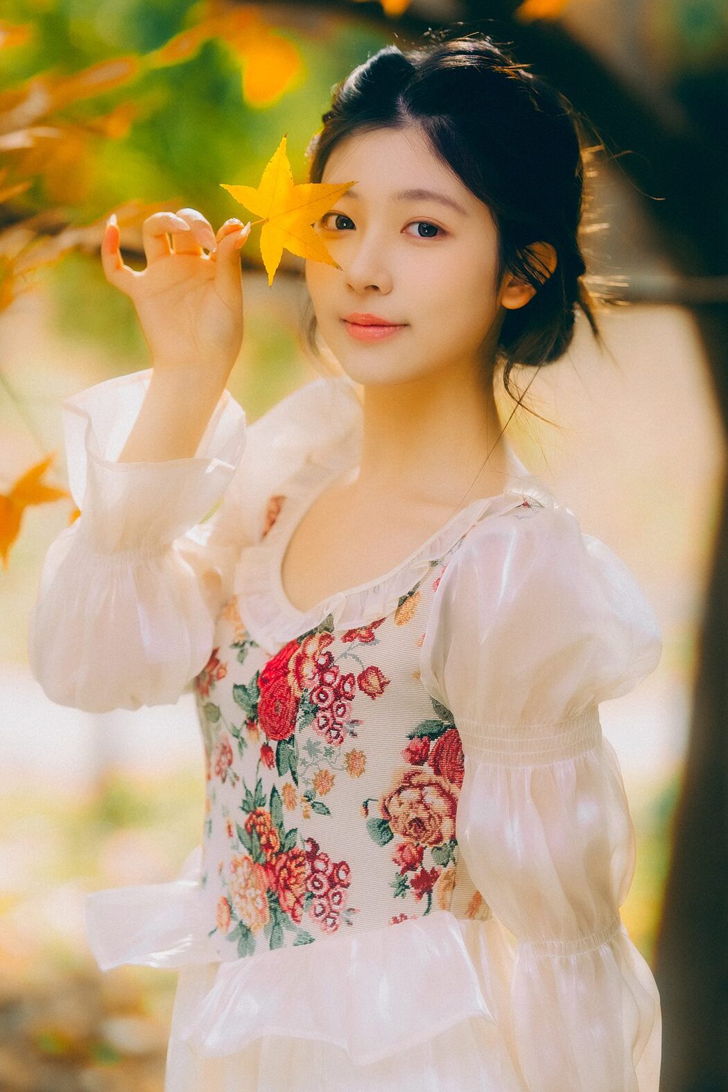 YiTuYu艺图语 Vol.6100 Zhi He Nai Gai Cover Photo
