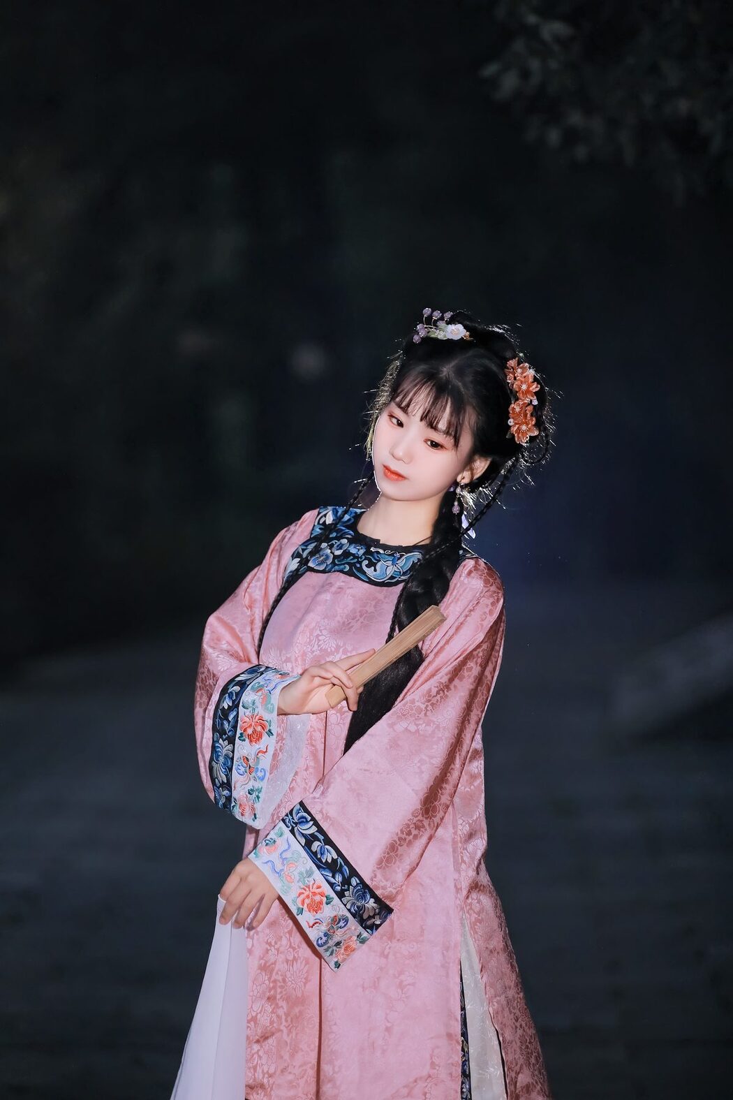 YiTuYu艺图语 Vol.6094 Zhou Zhou AY