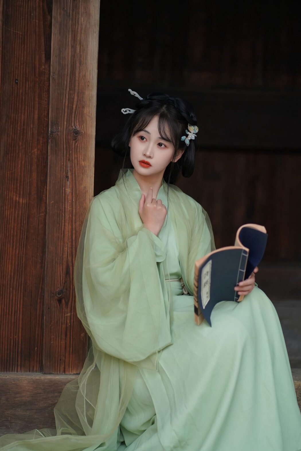 YiTuYu艺图语 Vol.6061 Jiao Yi Zhi Sui Sui