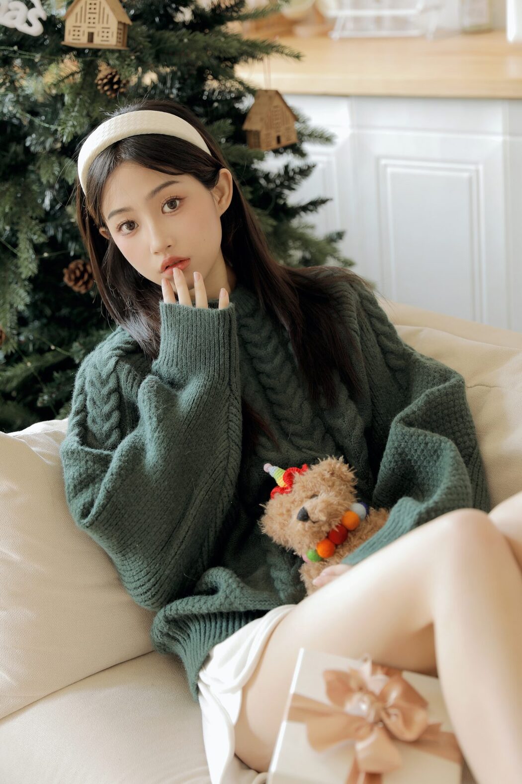 YiTuYu艺图语 Vol.6050 Bai Bian Xiao Yi