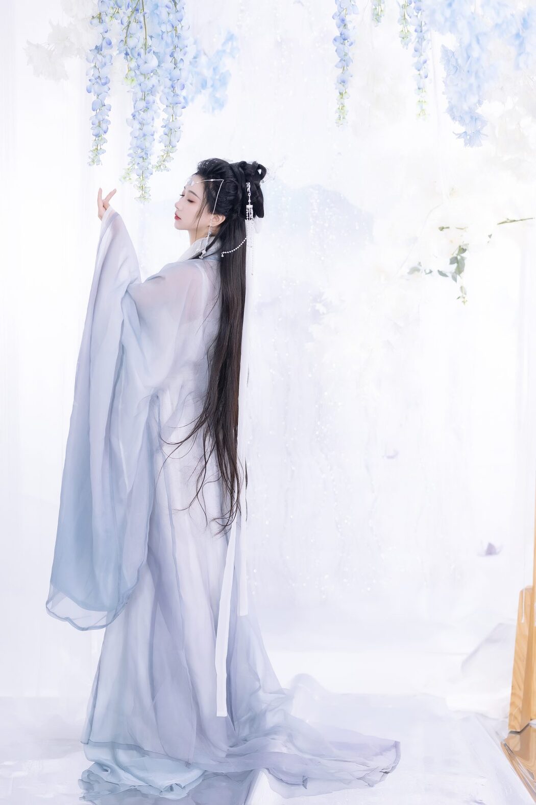 YiTuYu艺图语 Vol.6019 Qi Luo Sheng De Xiao Su Su
