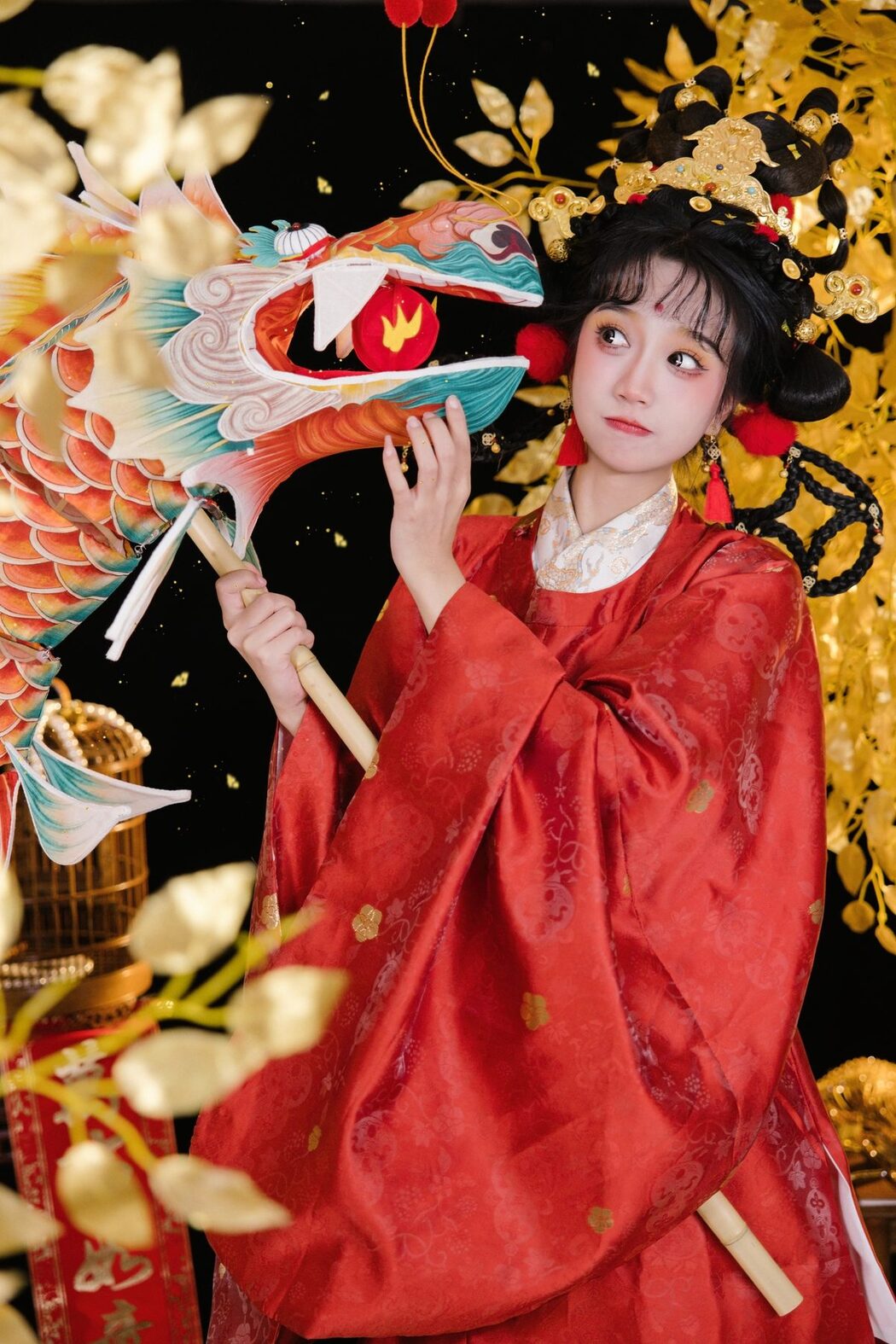 YiTuYu艺图语 Vol.6086 Xiao Yang Zai Chi Le Ma